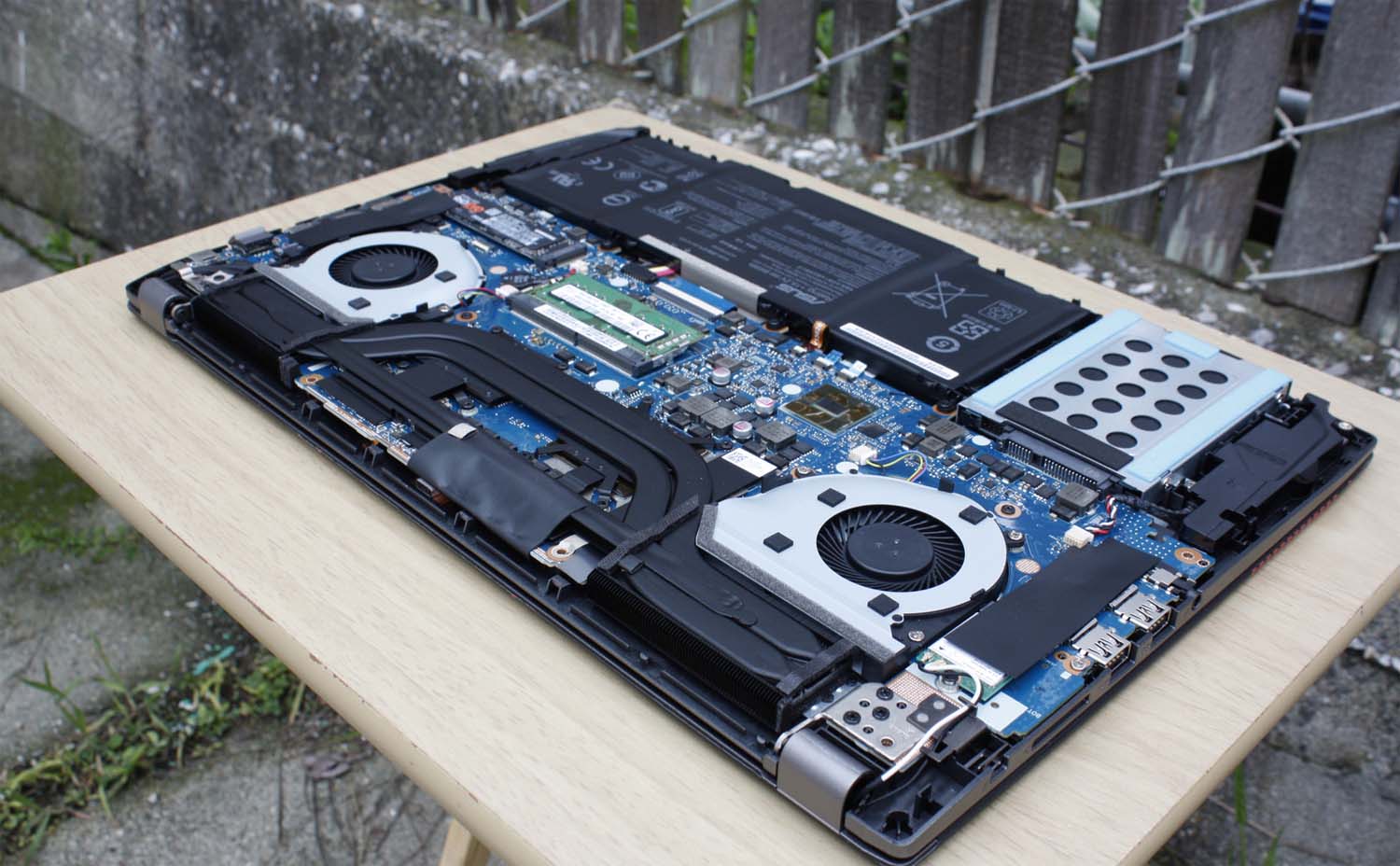 Замена или ремонт видеочипа ноутбука Compaq в Брянске